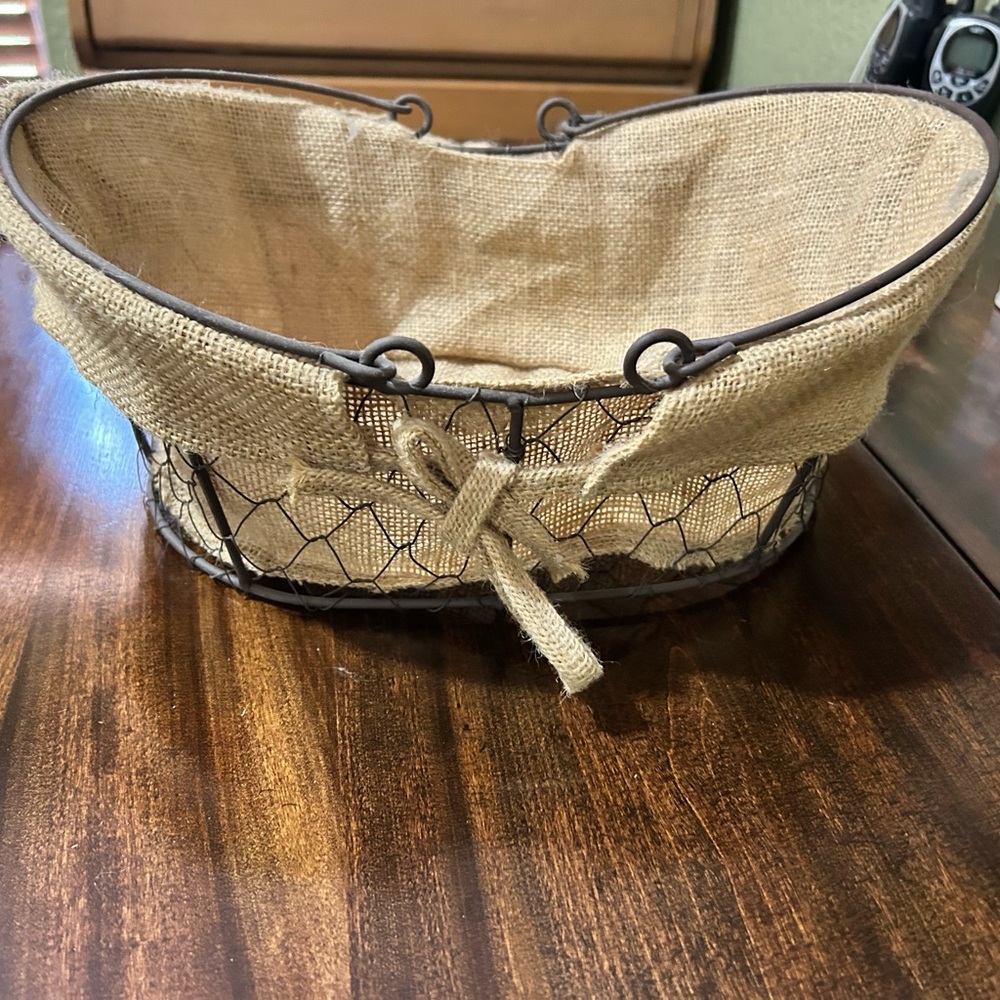Rustic Burlap Wire Basket